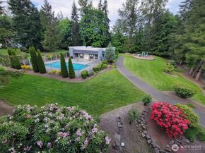 4641 W Lake Sammamish Parkway SE F305, Issaquah WA 98027