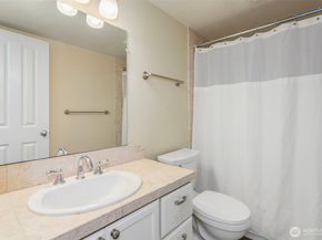 4641 W Lake Sammamish Parkway SE F305, Issaquah WA 98027