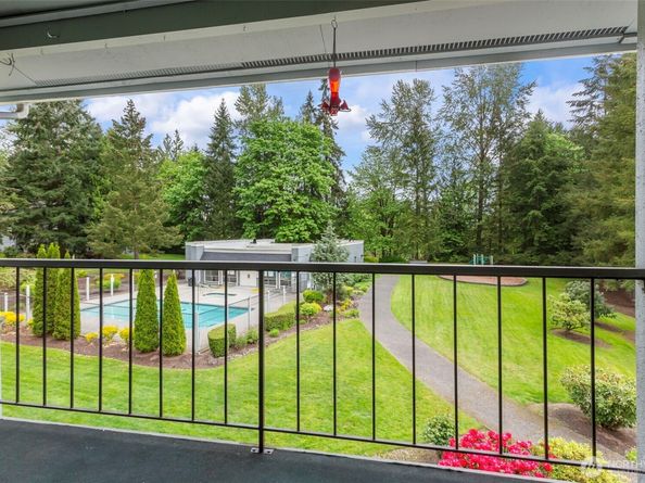 4641 W Lake Sammamish Parkway SE F305, Issaquah WA 98027