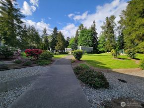 4641 W Lake Sammamish Parkway SE F305, Issaquah WA 98027