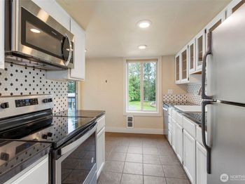4641 W Lake Sammamish Parkway SE