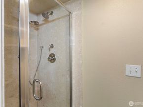 4641 W Lake Sammamish Parkway SE F305, Issaquah WA 98027