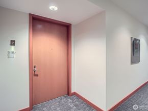 909 5th Avenue 701, Seattle WA 98104