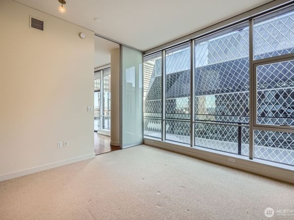 909 5th Avenue 701, Seattle WA 98104