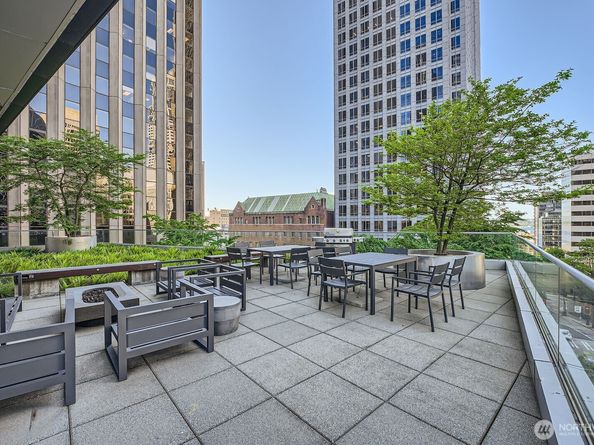 909 5th Avenue 701, Seattle WA 98104