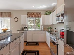 23777 SE 52nd Lane, Issaquah WA 98029