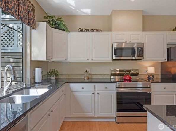 23777 SE 52nd Lane, Issaquah WA 98029