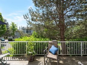 23777 SE 52nd Lane, Issaquah WA 98029