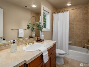 24838 NE 20th Street, Sammamish WA 98074