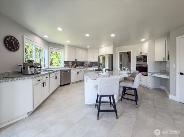 1621 Edgemoor Lane, Everett WA 98203