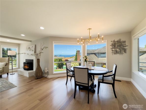 1621 Edgemoor Lane, Everett WA 98203