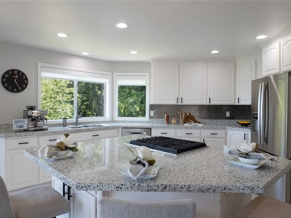 1621 Edgemoor Lane, Everett WA 98203