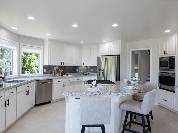 1621 Edgemoor Lane, Everett WA 98203