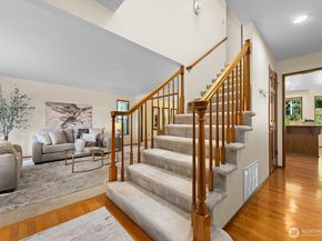 16909 NE 37th Place, Bellevue WA 98008