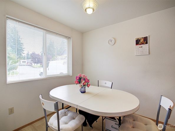 21906 56th Avenue W C2, Mountlake Terrace WA 98043