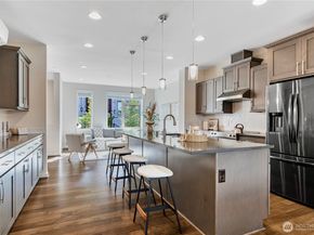 935 7th Avenue NE 17.3, Issaquah WA 98029