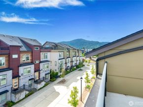 935 7th Avenue NE 17.3, Issaquah WA 98029