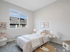 935 7th Avenue NE 17.3, Issaquah WA 98029