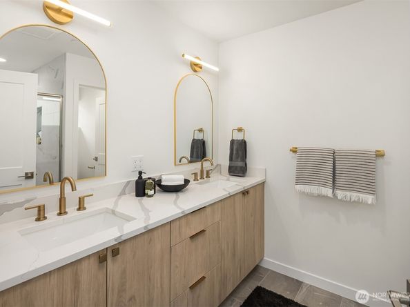 11123 105th Avenue NE, Kirkland WA 98033