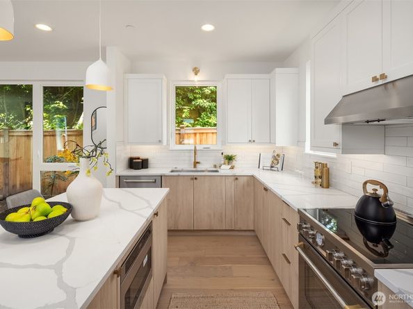 11123 105th Avenue NE, Kirkland WA 98033