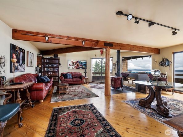 4722 53rd Avenue SW, Seattle WA 98116