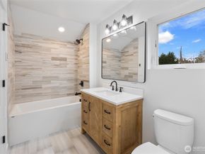 5984 26th Avenue SW C, Seattle WA 98106