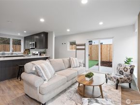 5984 26th Avenue SW C, Seattle WA 98106