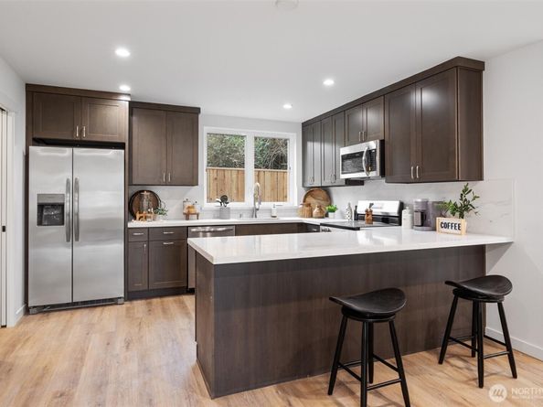 5984 26th Avenue SW C, Seattle WA 98106