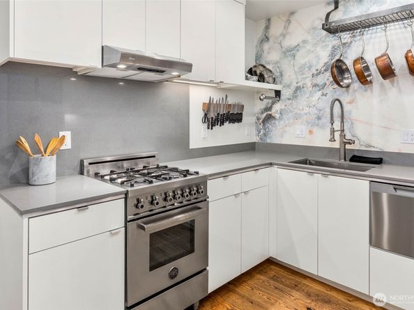 866 NE 96th Street, Seattle WA 98115
