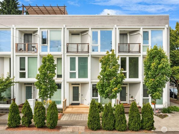 866 NE 96th Street, Seattle WA 98115
