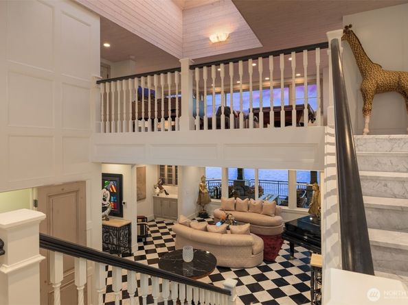 16 Enatai Drive, Bellevue WA 98004