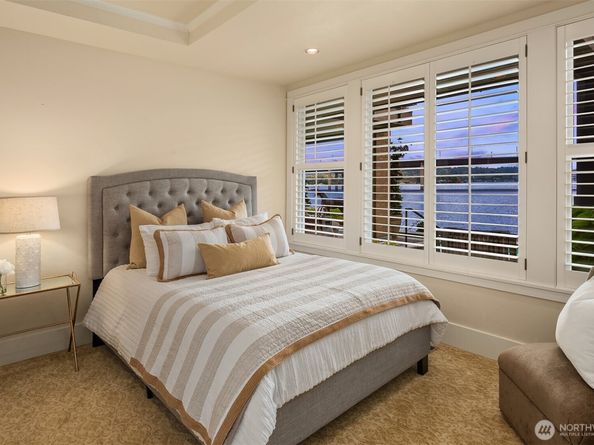 16 Enatai Drive, Bellevue WA 98004