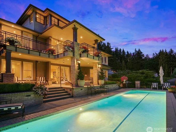 16 Enatai Drive, Bellevue WA 98004