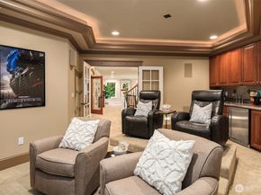 20424 NE 64th Place, Redmond WA 98053