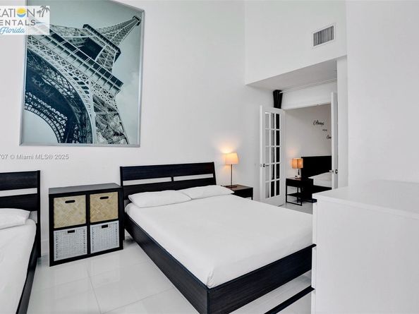 5445 Collins Ave BAY14, Miami Beach FL 33140