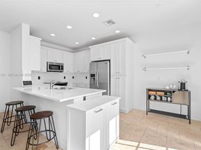 1117 NE 18th Ave 2, Fort Lauderdale FL 33304