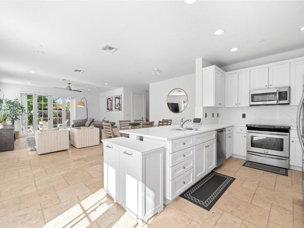 1117 NE 18th Ave 2, Fort Lauderdale FL 33304