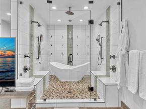 840 S Southlake Dr, Hollywood FL 33019