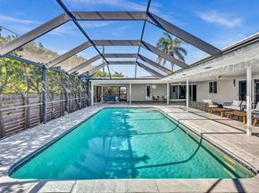 840 S Southlake Dr, Hollywood FL 33019