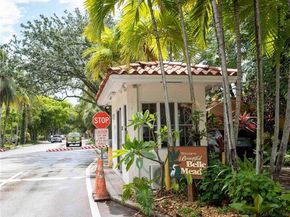 1070 Belle Meade Island Dr, Miami FL 33138