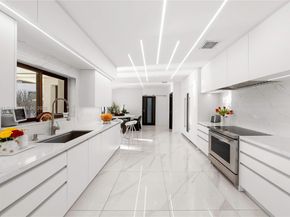 1070 Belle Meade Island Dr, Miami FL 33138
