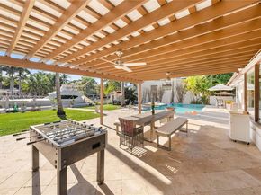 1070 Belle Meade Island Dr, Miami FL 33138