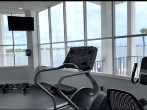 11930 N Bayshore Dr 406, North Miami FL 33181