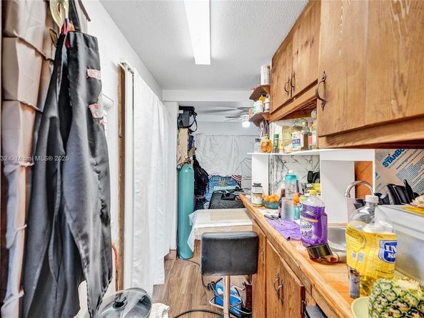 1024 N 24th, Hollywood FL 33020