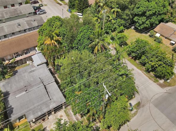 1024 N 24th, Hollywood FL 33020