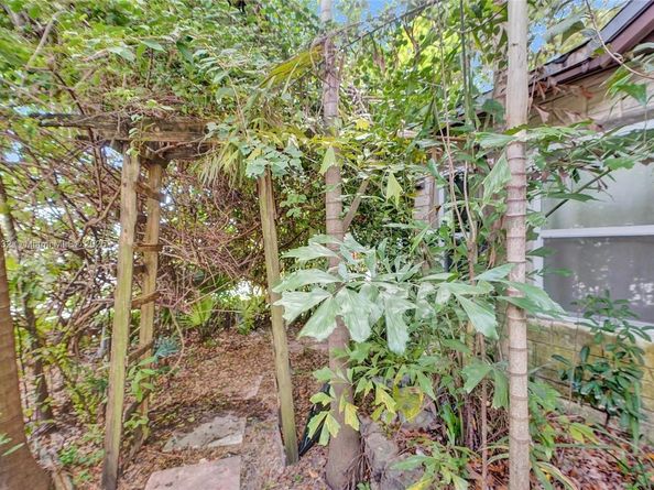 1024 N 24th, Hollywood FL 33020