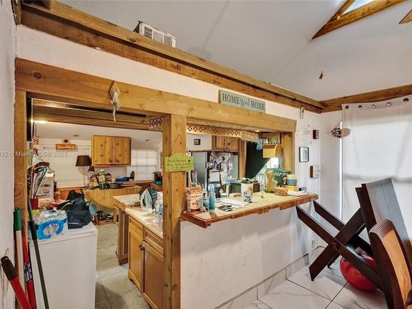 1024 N 24th, Hollywood FL 33020