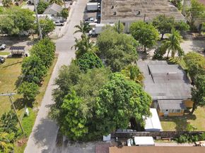 1024 N 24th, Hollywood FL 33020