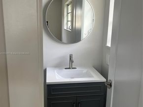 110 NE 132nd St, North Miami FL 33161
