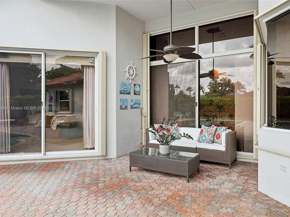 3921 SW 186th Ave, Miramar FL 33029